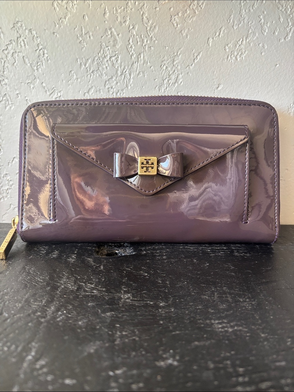 Tory Burch Patent Bow Zip Continental Wallet in Plum Purple